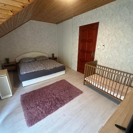 Orsolya Nyaralohaz Villa Balatonszarszo Exterior foto